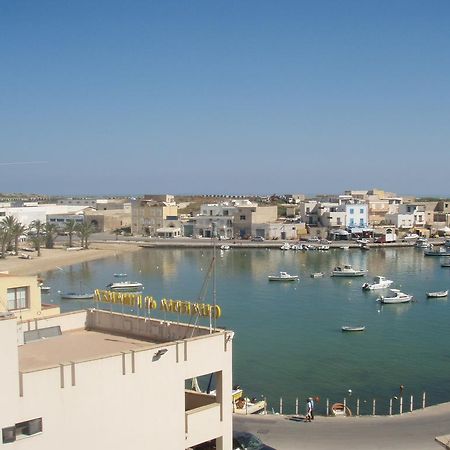 Bivani Sul Porto Vecchio Lampedusa Ruang foto